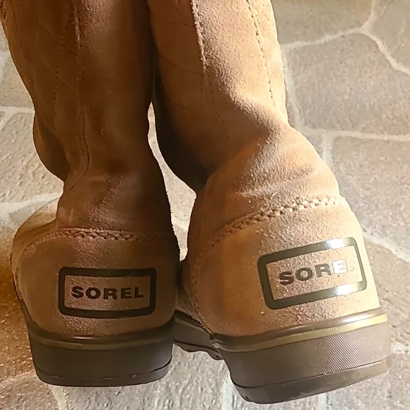 Sorel waterproof boots - Picture 3 of 13
